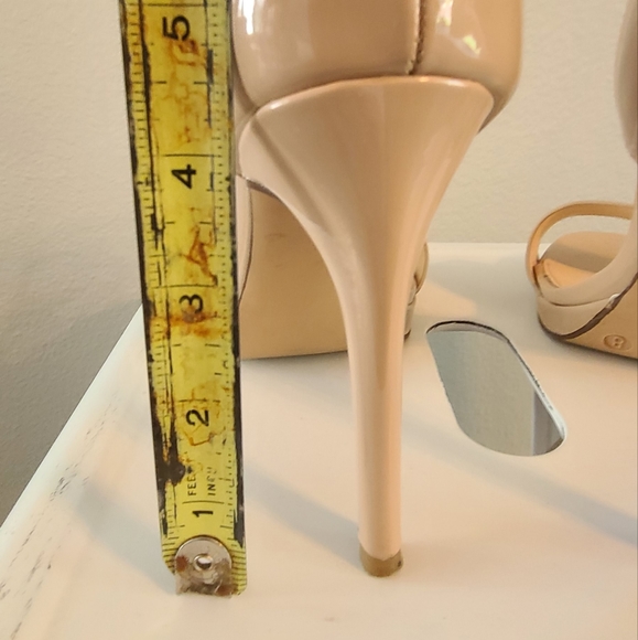 Michael Tall Spiked Patent Nude Pumps Heels 8 - Picture 5 of 10